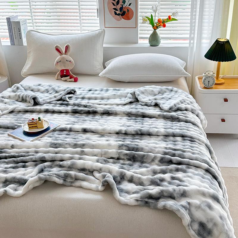 Luxurious Faux Rabbit Fur Bed Blanket - Soft, Thick, and Warm Throw All Seasons, Versatile for Sofa, Shawl, Travel, and Gifts