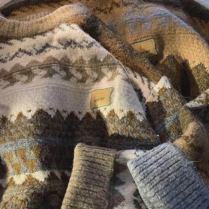 Men's Retro Thickened Round Neck Casual Sweater – Autumn/Winter Teen Style