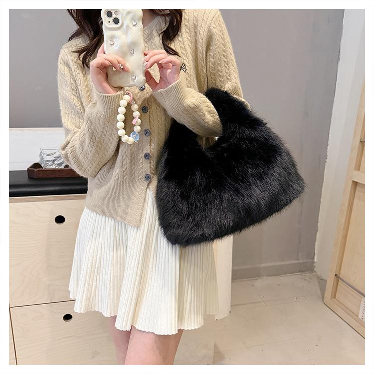 Soft Plush Casual Women's Crossbody Bags Faux Fur Sweet Ladies Big Shoulder Bag Solid Color Winter Furry Female Handbags Tote