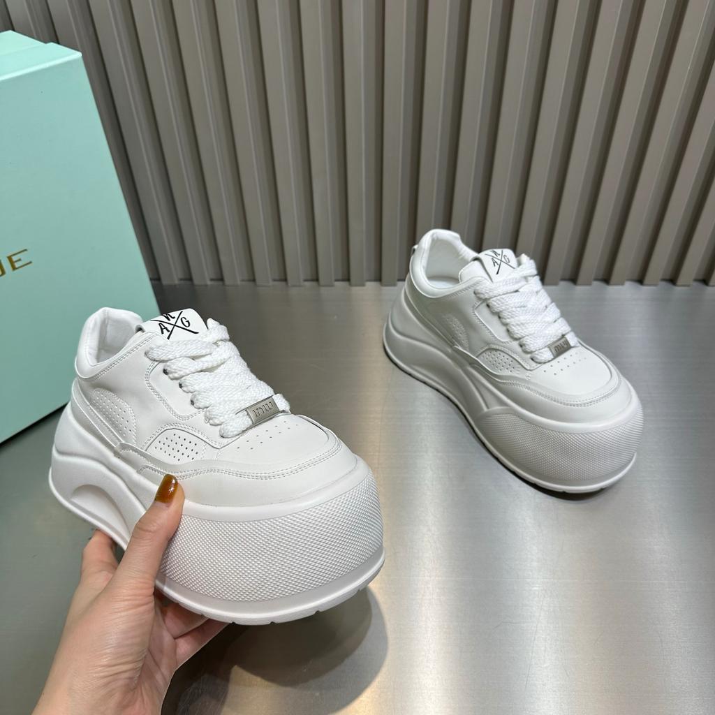 Soft leather thick-soled heightening casual board shoes 2025 spring new round head soft-soled versatile lace-up with skirt little white shoes