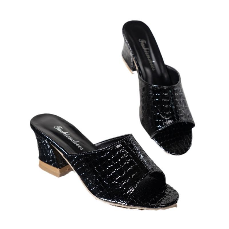 Summer new thick heel slippers women wear fish mouth snake pattern one word high heels fashion cool slippers