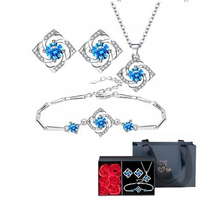 Smykker og accessories – Smykkesæt