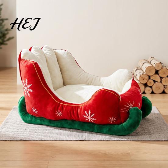 Holiday Pet Furniture Christmas Sleigh Shaped Bed, Cozy Cat Dog Sofa Anti?Slip Base Portable Bed Soft Cushion, Washable Sleeping for Small