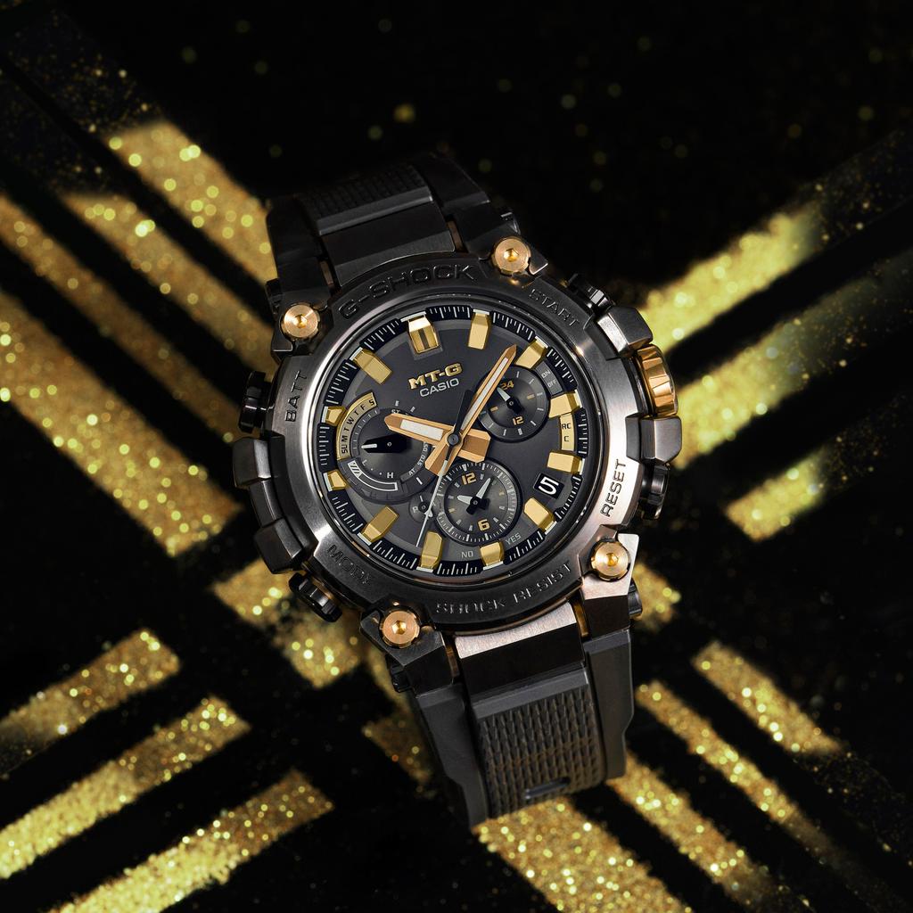 Casio Men's Stainless Steel 200M Water Resistant Quartz Watch MTG-B3000BDE-1A