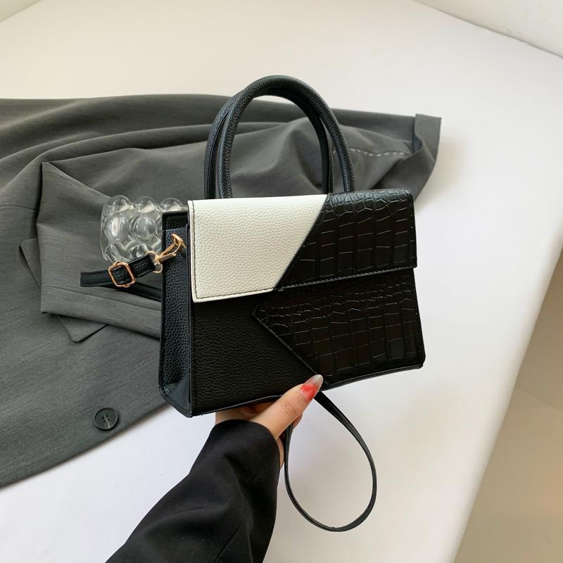 Simple and fashionable contrasting color splicing small square bag 2 autumn new beautiful one-shoulder messenger handbag чёрный