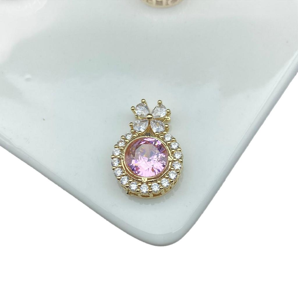 Four-Leaf Clover Magic Box Diamond Pendant: DIY Crystal Beading Jewelry Accessory with High Color Retention.