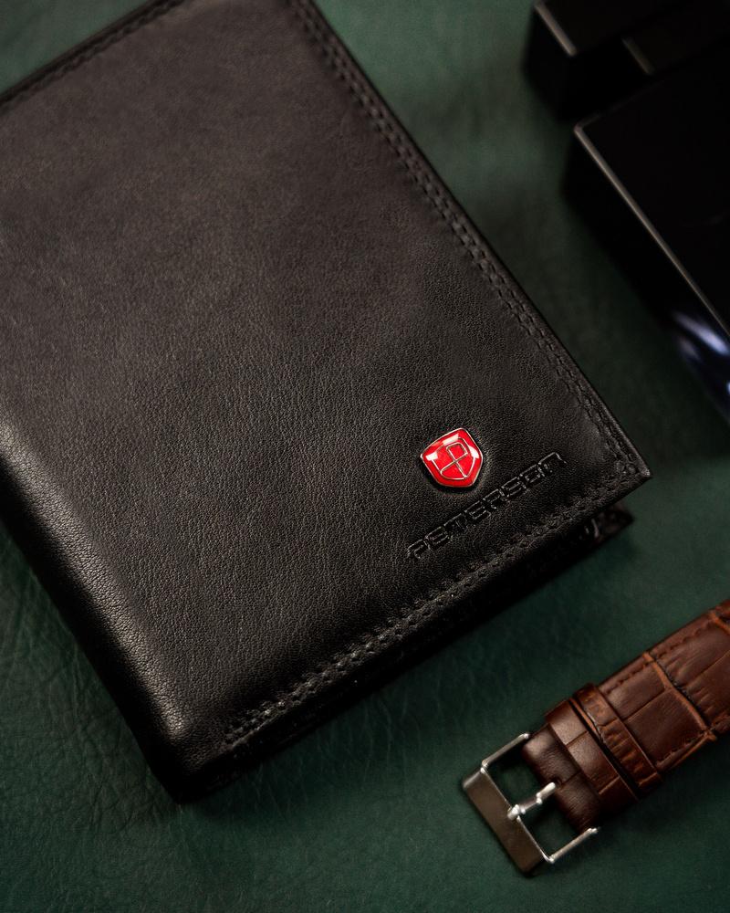 Elegant men's wallet made of natural leather - Peterson