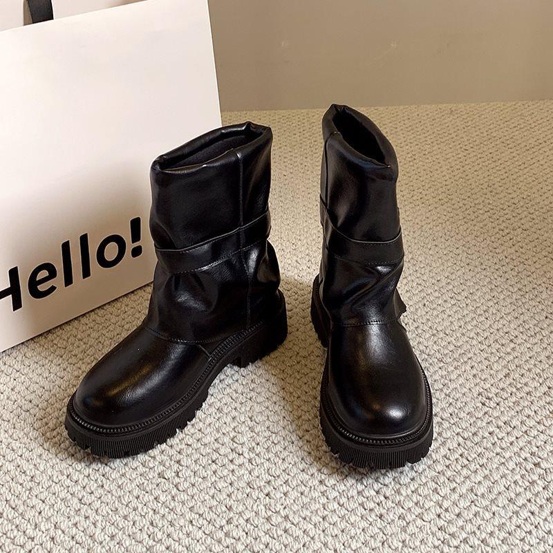 Wasteland boots feel belt buckle new wind pants tube short boots women's pile large size fashion pleated autumn and winter boots leather boots