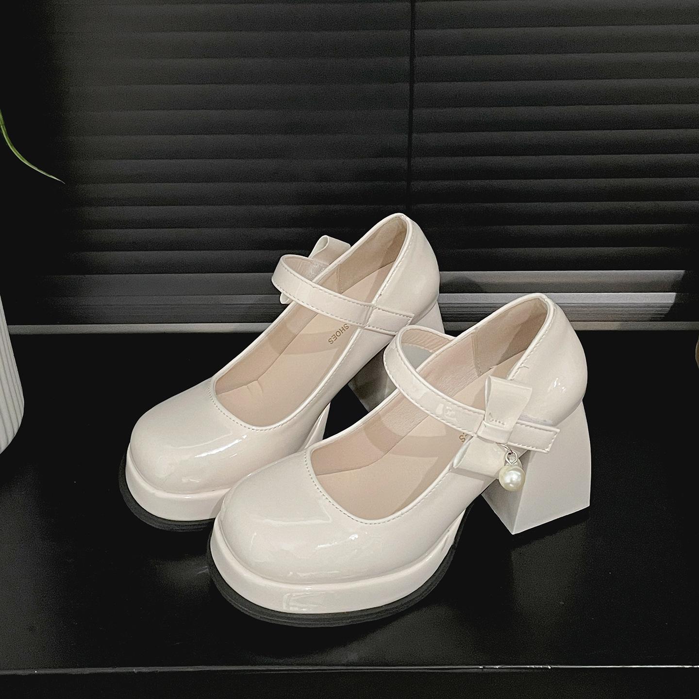 

Модные жемчужные ретро черные британские туфли на высоком каблуке, женские 2025 новые универсальные туфли Мэри Джейн на платформе 39 бежевый