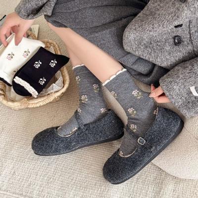 Cashmere Small Floral Fall-winter Style Non-rigid Anti-torsion Mid-calf Women's Socks - Cute and Fresh Pile Socks