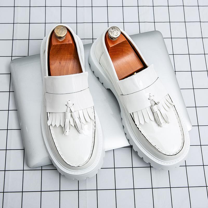 Fashion Tassel Design Mens Casual Shoes White Leather Men Loafers Fashion New Oxfords Shoes Ultra-light Male Walking Footwear Moccasins