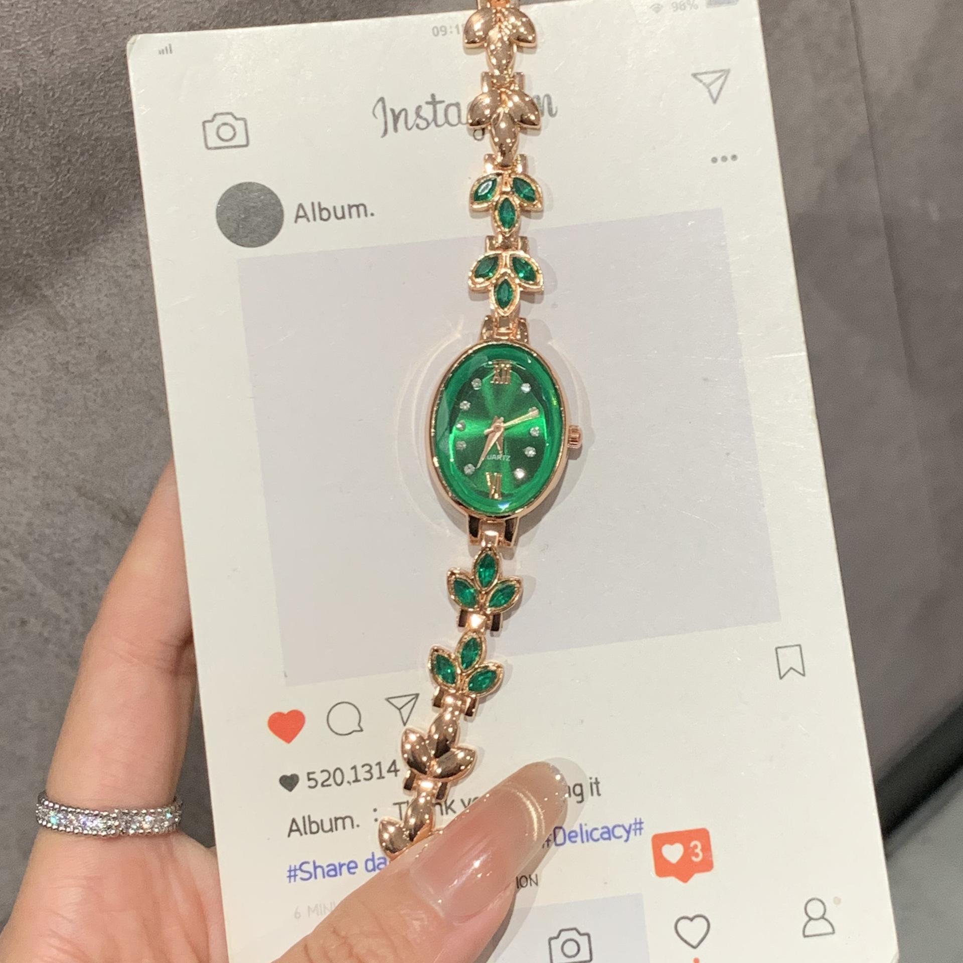 Temu Rhinestone Luxury Watch Women S Round Small Disc Fashion Temperament Colored Diamond Small Bracelet Watch