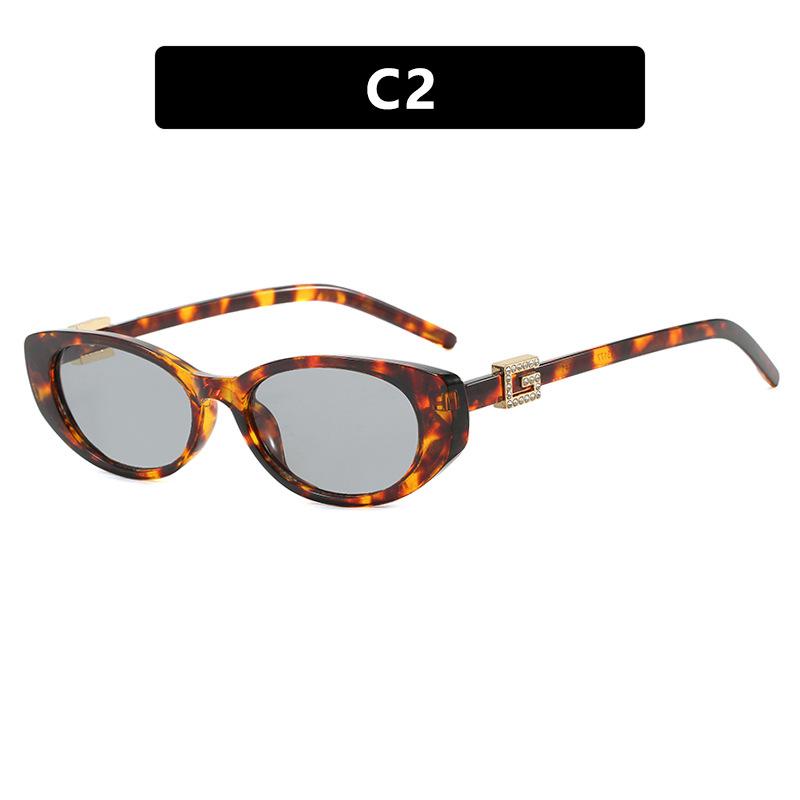 

2025 New in Sunglasses for Women Cat eye Brand Sun Glasses Vintage Oval Eyewear Brand Designer Oculos UV400