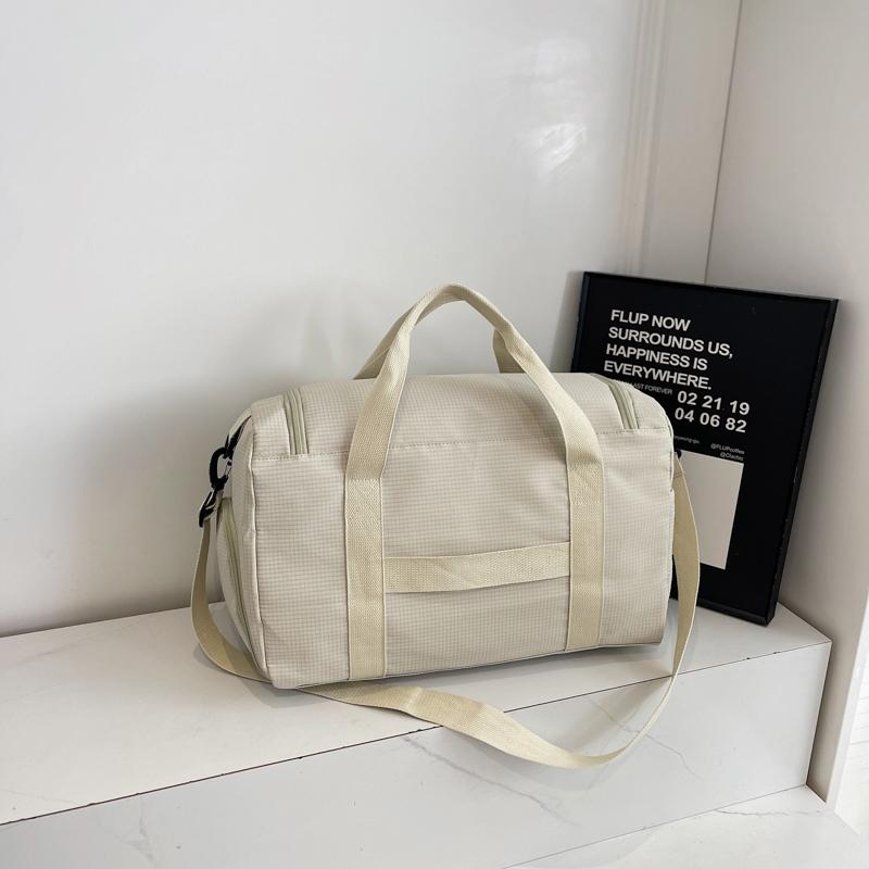 Sports Fitness Bag Wet and Dry Separate Swimming Crossbody Bag Lightweight Large Capacity Short-Distance Travel Shoulder Bag