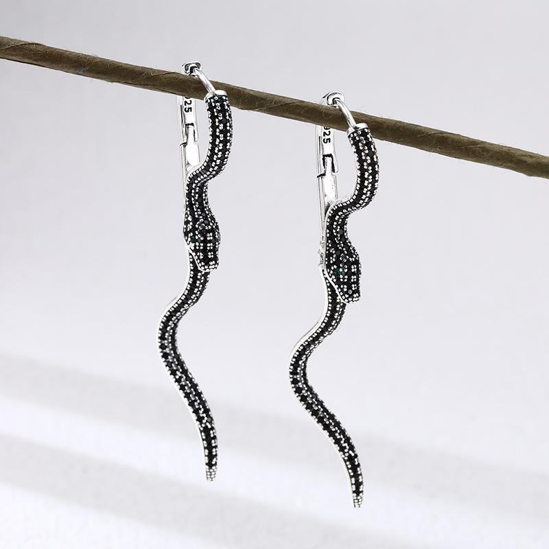 Retro Rhinestone Snake Earrings: Fashionable, Unique, High-End Vintage Style Jewelry