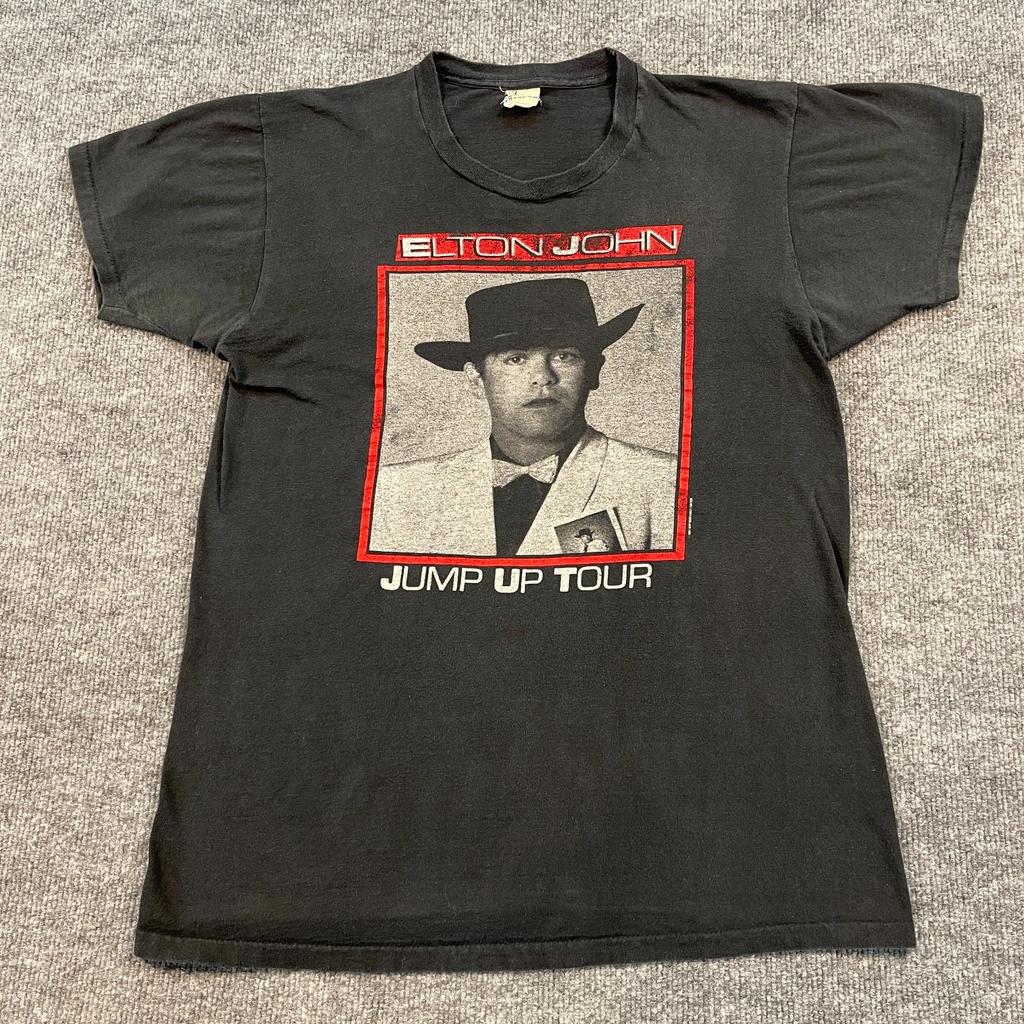Vintage 1982 Elton-John Jump-Up-Tour Shirt Medium 19x27 Black Screen-Stars