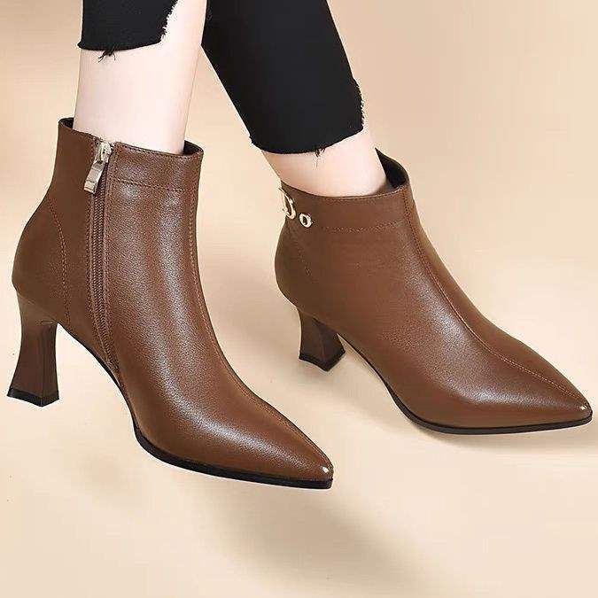 High heels women's autumn and winter 2025 new pointed thick heel Martin boots real soft leather women's shoes short boots women's single boots