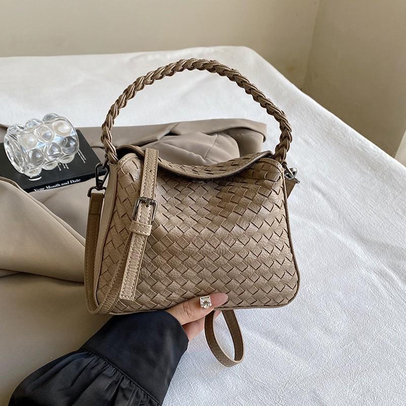 

Small Crowd Handmade Woven Bag Women s Fashionable One-shoulder Cross-body Simple High-end Portable Lunch Box хакі