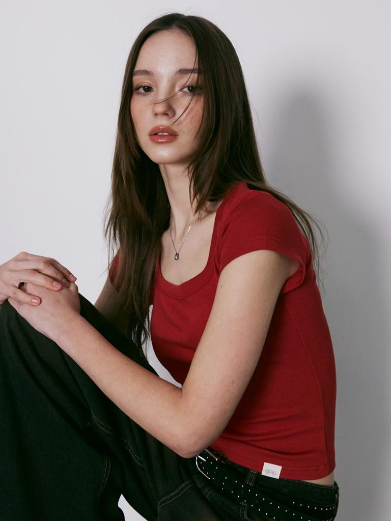 KITTY POTTERY Classic Soft Deep Square Neck T-Shirt (Red)