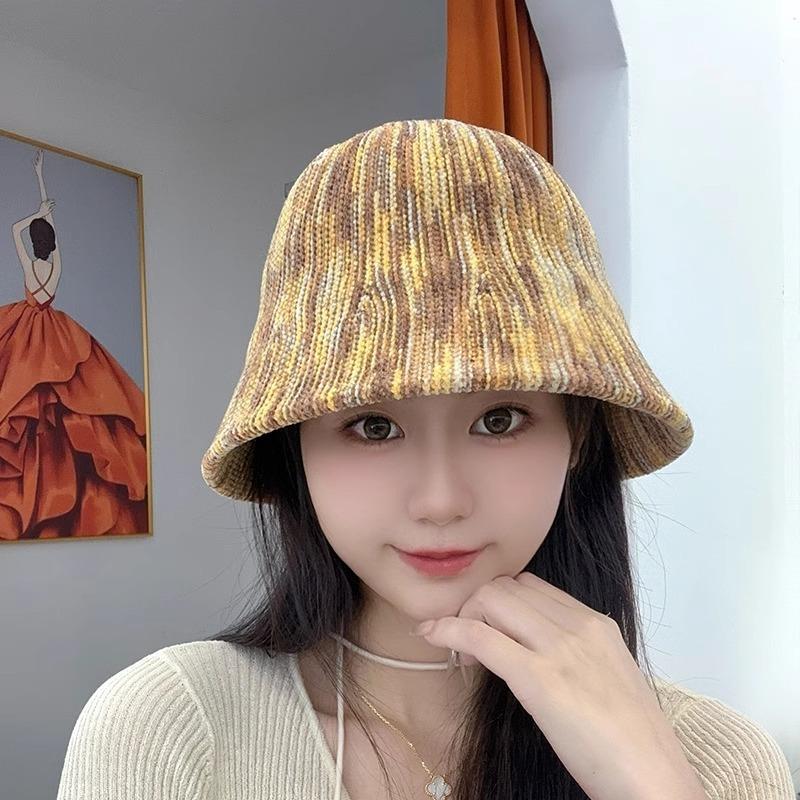 Autumn and Winter New Versatile Bucket Hat Outdoor Cold Ear Protection Basin Hat Student Fashion Face Small Plaid Bucket Hat