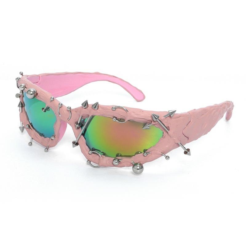 

Handmade Unique Hip Hop Sunglasses For Women Men New Sports Twisted Sun Glasses Female Party Shades Silver Retro 2000 s Eyewear