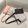 Plaid print tote bag, large-capacity shoulder bag, women's new shopping bag.