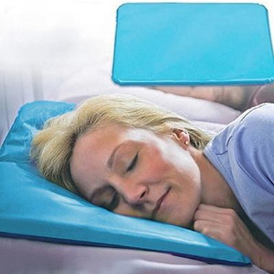 Cold Therapy Insert Sleeping Aid Pad Mat Covoraș pentru ameliorarea mușchilor Sac de apă Pernă de răcire