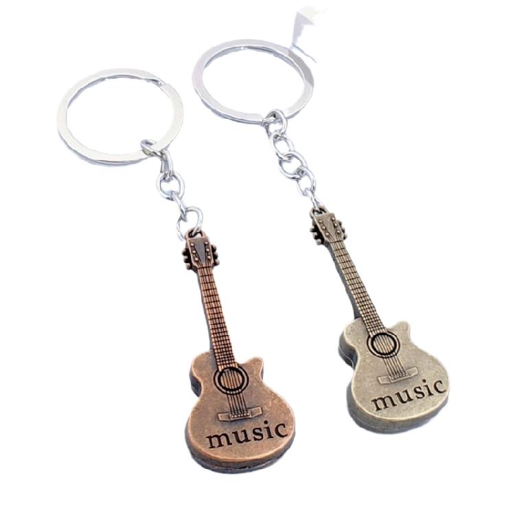 Fashionable Guitar Keychain Trendy Music Guitar Key Ornament for Girls and Women Add Charm to Everyday Accessories