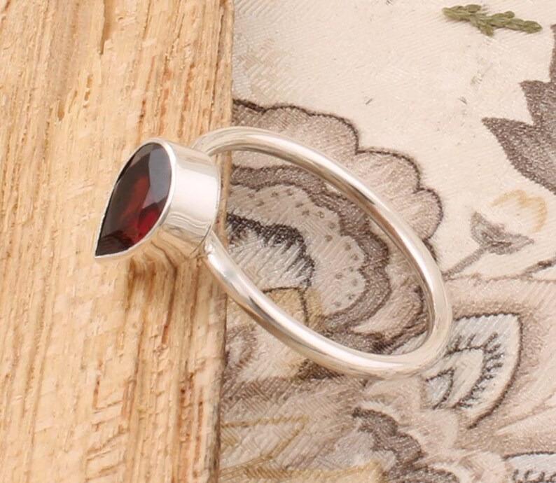Red Garnet 925 Sterling Silver Ring Solid Stone Ring Statement Gemstone Ring Bridal Ring Gift For Christmas 3.1 Gms Approx