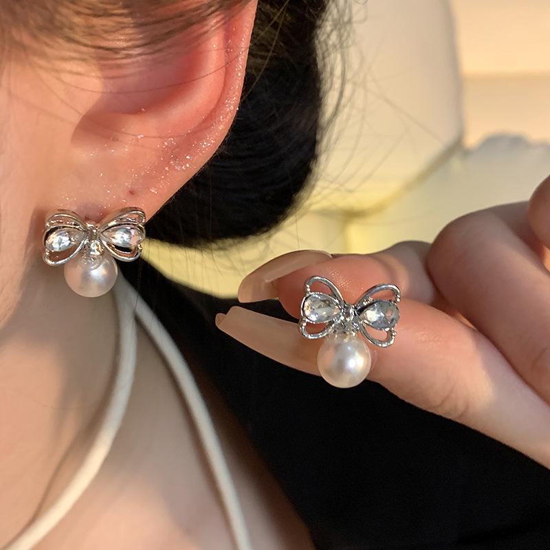 Exquisite Zircon Bow & Pearl Earrings - S925 Silver, Versatile Luxury for Women