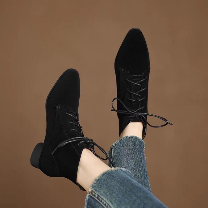 Casual sports show feet small short boots women's autumn and winter new pointed thick heel flat soft sole Martin boots women