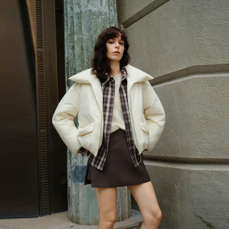 ELLE Fashionable Design Plaid Short Jacket With Drop Shoulder And 90% White Duck Down Women Outerwear EY52207