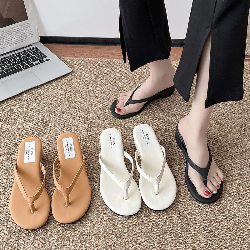 Thick bottom slope heel high heel pinch foot cool slippers women summer wear flip-flops women 2025 new high-end cool slippers women