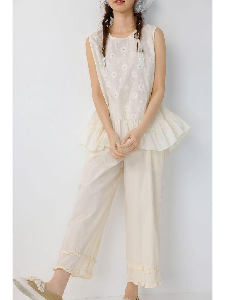 Spring/Summer Japanese Sweet Loose Lace Vest - Age-Reducing, Irregular Embroidery, Casual & Versatile Women's Top