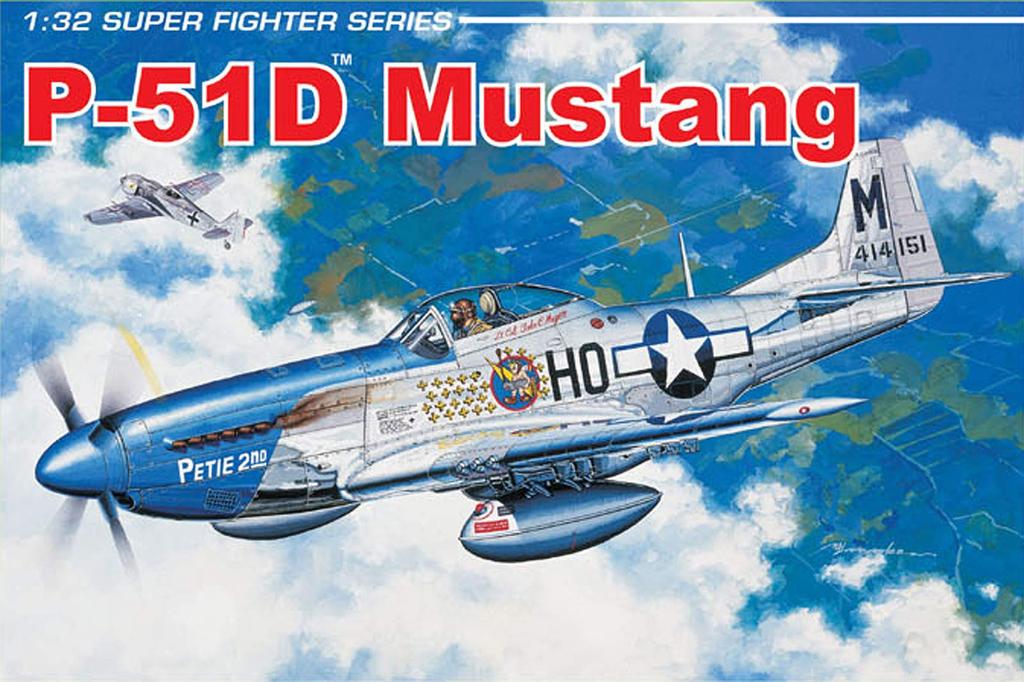 PLATZ DR3201 WWII US Army Mustang Plastic Model 1/32 P-51D