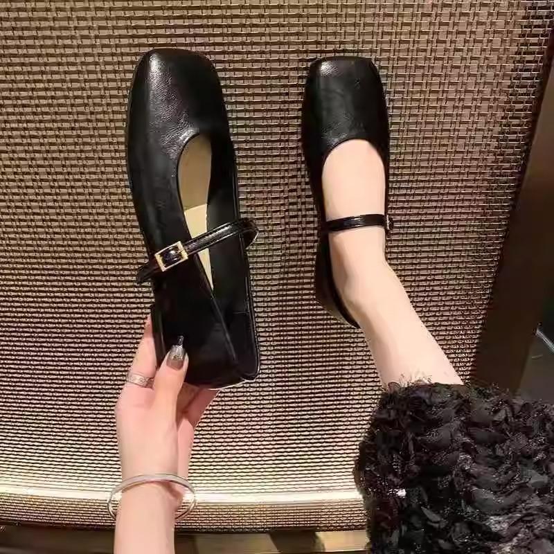 Square head shallow mouth single shoes women's new with skirt gentle shoes soft flat Mary Jane small leather shoes