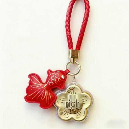 Luxurious 999 Pure Gold Keychain Mobile Charm - Versatile Pendant for Bags or Souvenirs