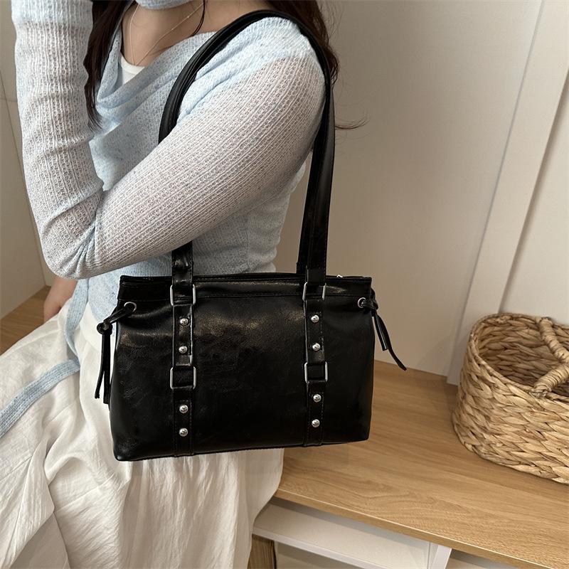 Fashion Retro Simple Trendy Commute Single Shoulder Underarm Handheld Bag