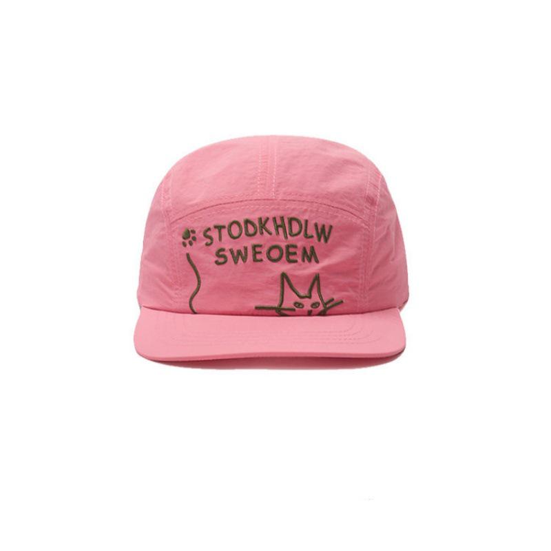 

Unisex Cute Kitten Embroidery Flat Brim Baseball Cap: Large Head Circumference, Face Slimming, Sun Protection, Versatile for 2026 Spring розовый