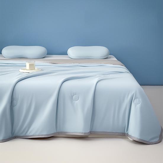 Cooling Summer Quilt Non-Sticky Air Condition Comforter Breathable Cooling Comforter for Night Sweats And Hot Sleepers