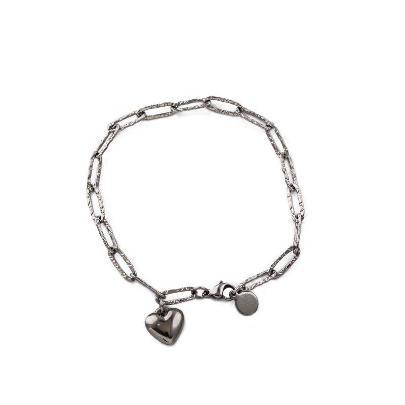 Embossed Flat Link O-Ring Heart Charm Bracelet, Fashionable & Versatile Hand Jewelry, 304 Stainless Steel
