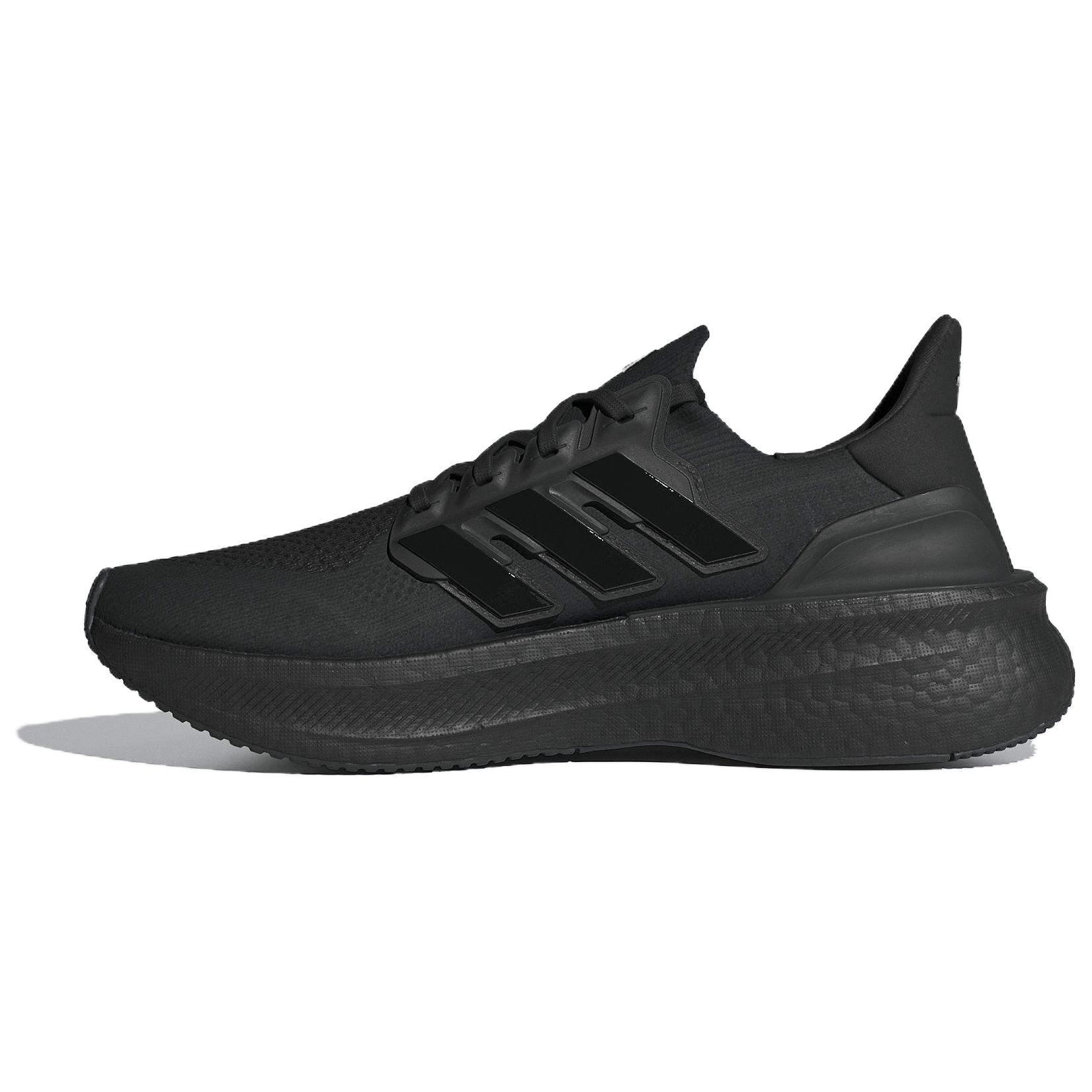 

Новые UltraBoost 5 Adidas Triple Black ID8812 44