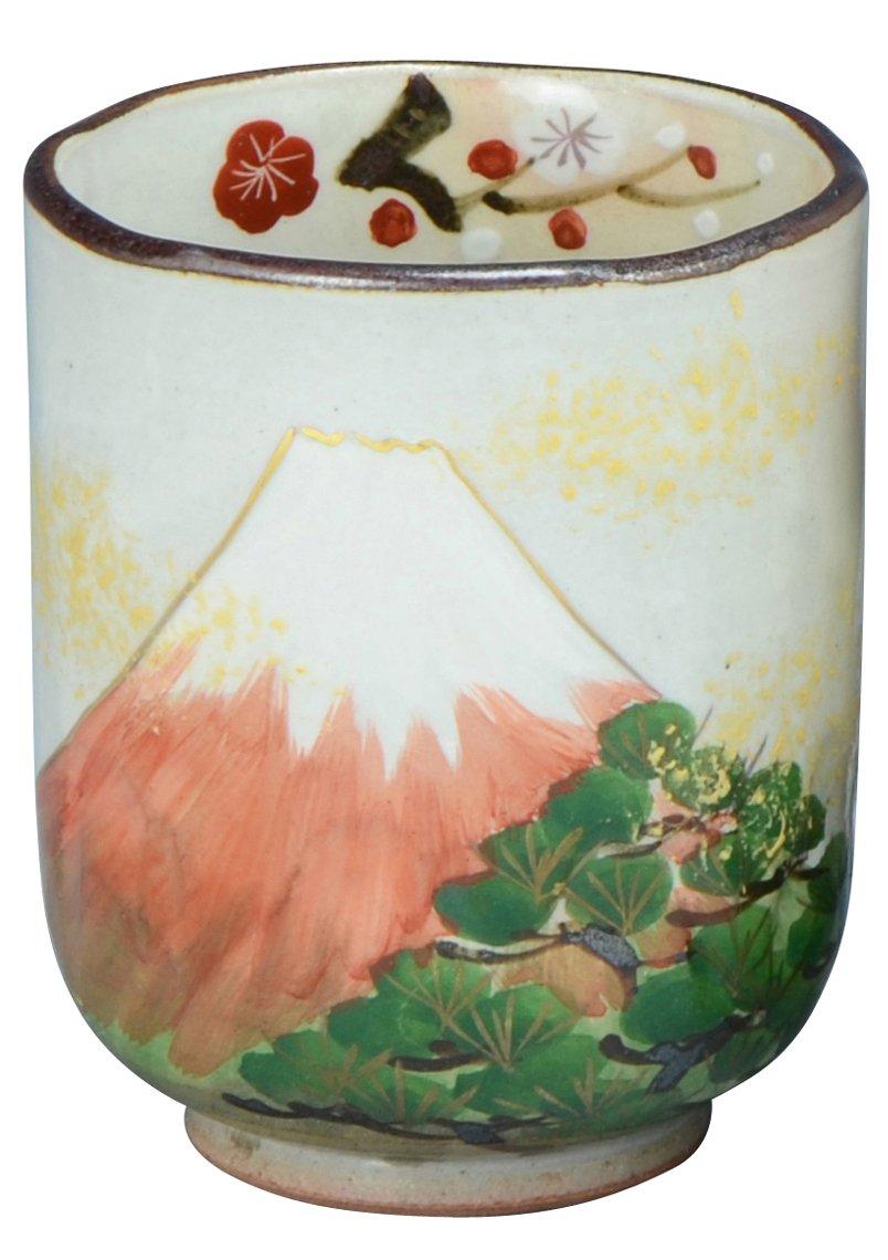 

Aito (Kyoto ware, Kiyomizu ware, Shunzan Kiln) Small Teacup, Auspicious Fuji design usk901-02