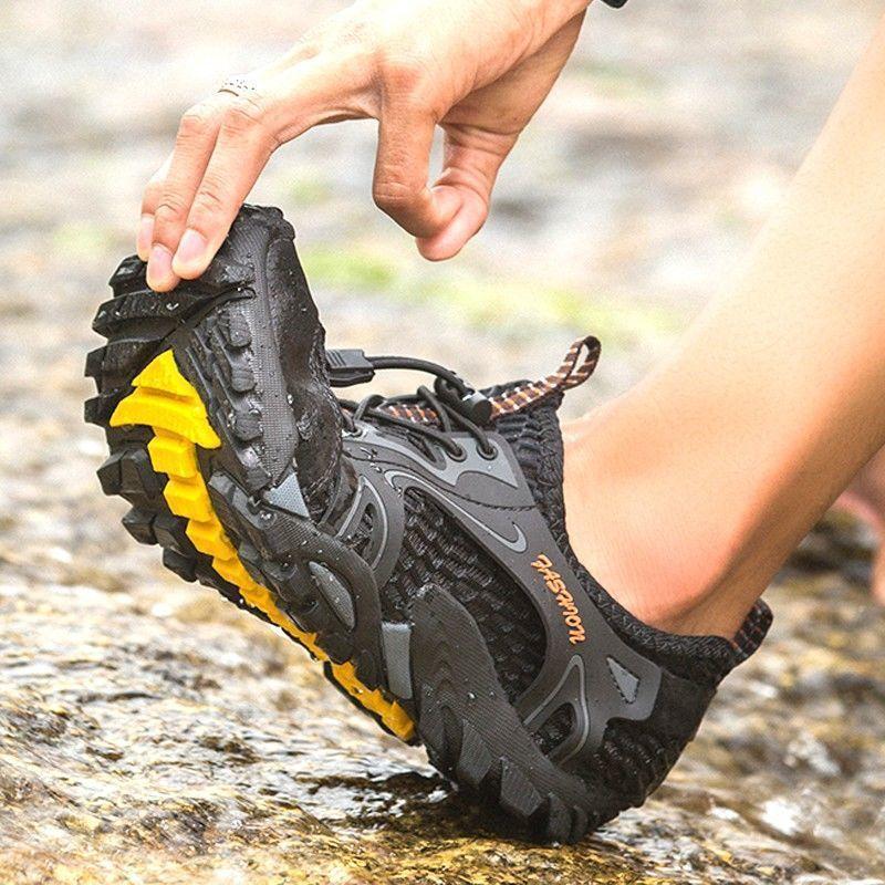 Men's Sandals Summer Outdoor Wading Beach Shoes Hair Large Size Creek Shoes Hollow Breathable Men's Shoes