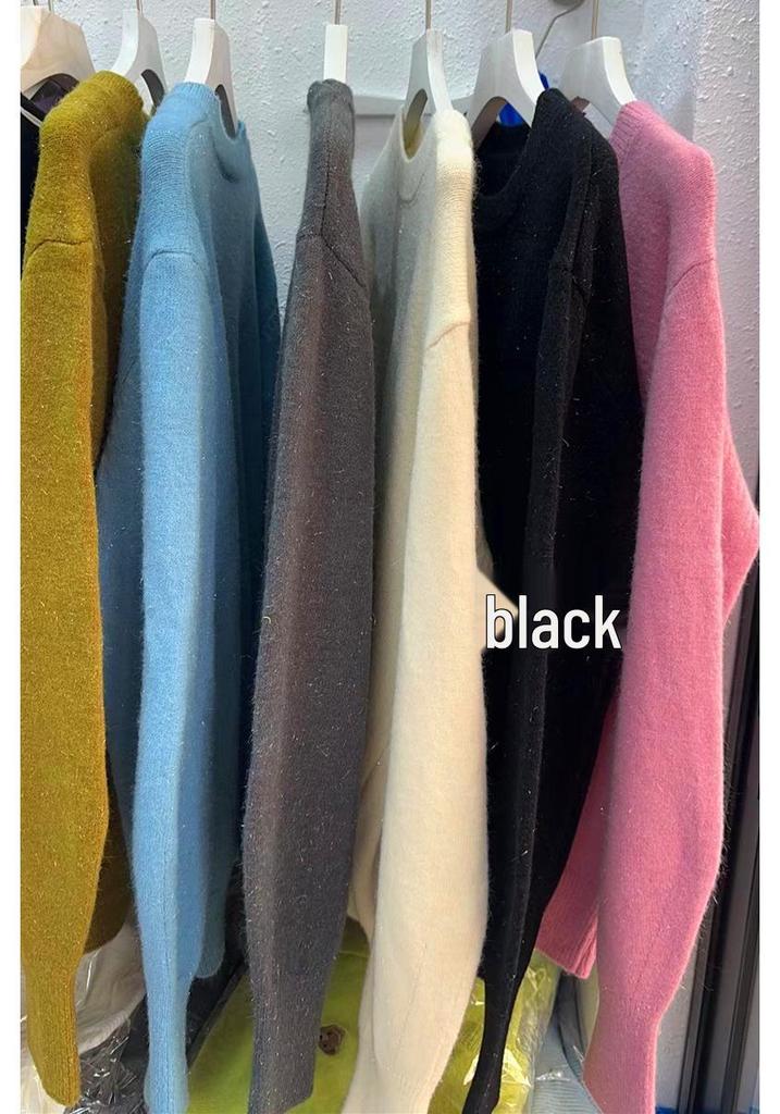 Women's Versatile Soft Knit Round Neck Long Sleeve Sweater - Autumn/Winter Collection