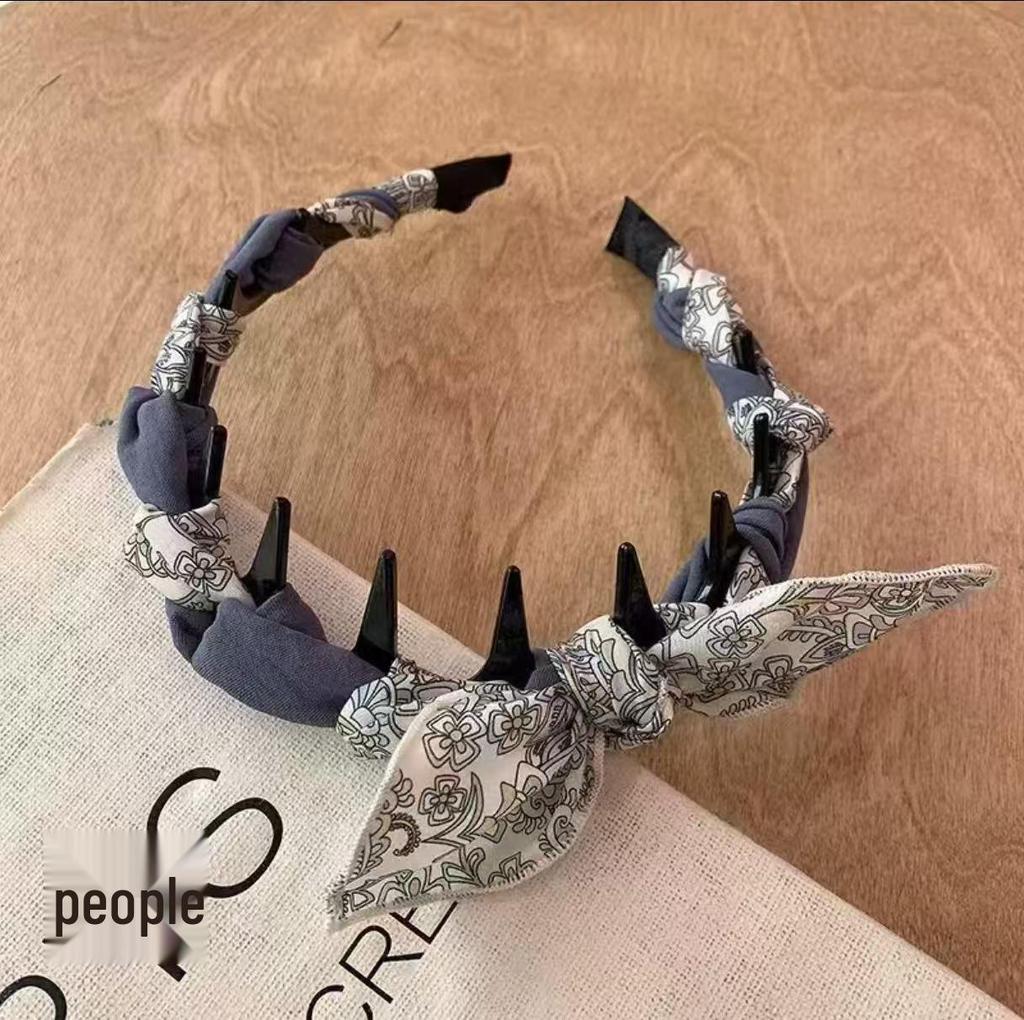 Retro Leopard Print Plush Headband - Non-Slip, Korean Style for Women, Perfect for Autumn and Winter Face Washing