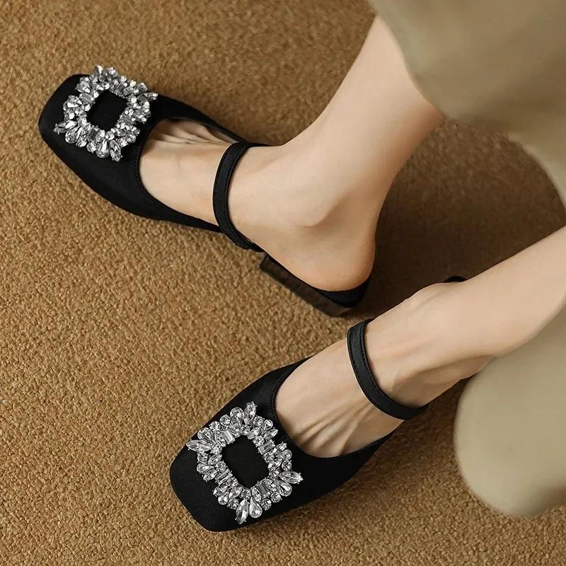 Womens Slippers with Diamond Anti Slip Middle Heel Close Toes Strap 2025 New Summer Outdoor  Fashion Slippers Women Shoes