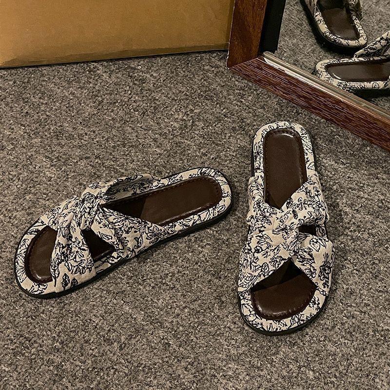 French Roman Sandals Female Summer 2025 New Fairy Wind Flat Bottom Word with Soft Sole Non-slip Maternity Shoes Female