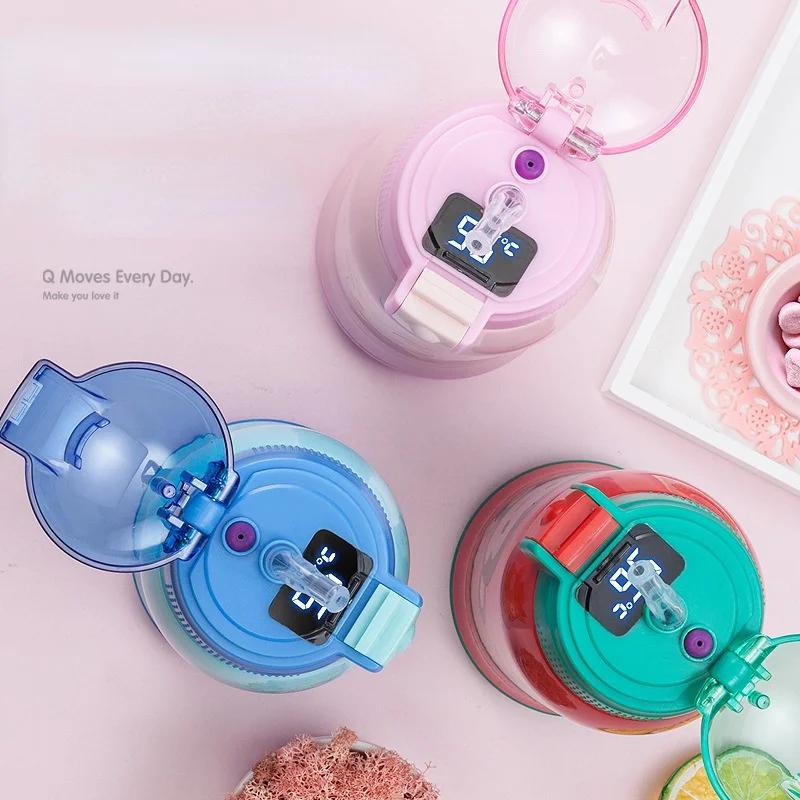 550ML Przenośny Kubek Termosowy z Kreskówką Inteligentny Wyświetlacz Temperatury LED Kubek ze Słomką dla Dzieci Stal Nierdzewna 316 Odporny na Upadki Czajnik Studencki