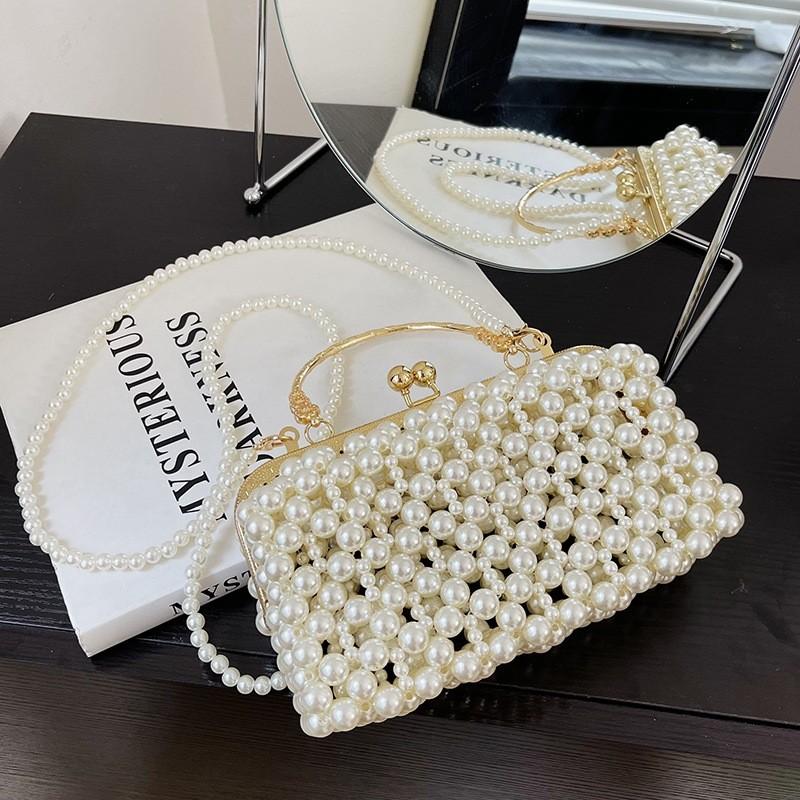 

Fashionable Cream Pearl Tote For Children Featuring Handcrafted And Lightweight Design